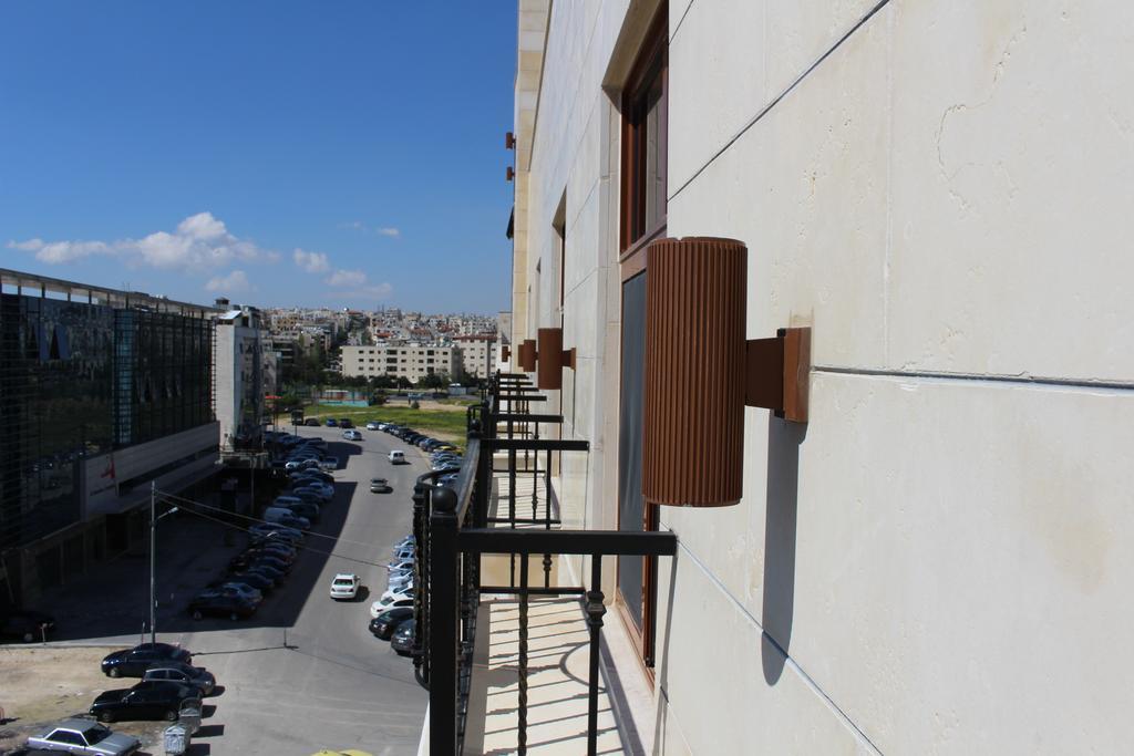 Baden Hotel Suites Amman Eksteriør bilde